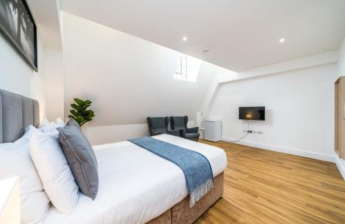 Woolwich House | Equitable Hotel