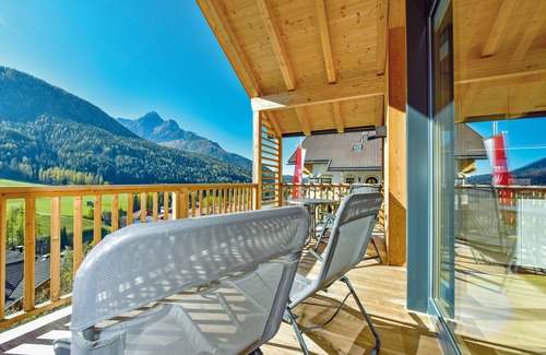Sesto Ski Chalet | Erlebe Bergidylle im Stabingerhof. Chalet