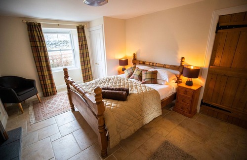 Aberfeldy House | Errichel House and Cottages