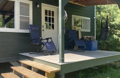 Ticonderoga Cabin | Escape from reality away to this beautiful off grid cabin located in Ticonderoga