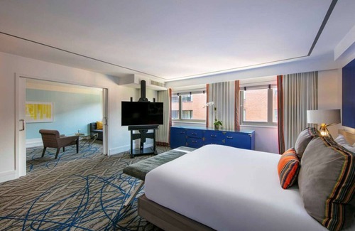 Dupont Circle Hotel | Escape The Hustle and Bustle! w/Outdoor Pool, Near Smithsonian Museums!