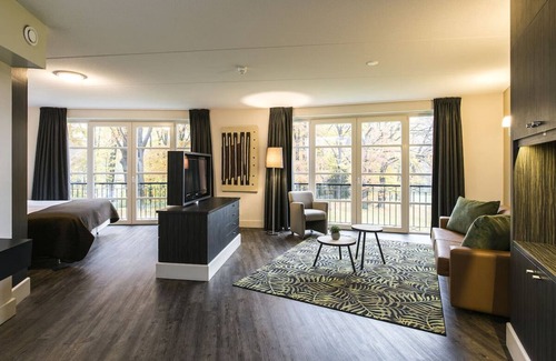Berg en Dal Hotel | Escape to Nature | Scenic Hotel Room with Views of the Dutch Forest!