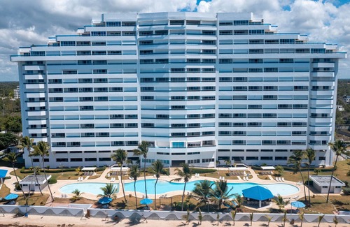 Juan Dolio - El Pueblo Apartment | Escape To Paradise Beachfront 2br Beach