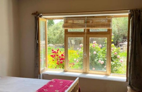 Leh Apartment | "Escape to Serenity: A Charming Garden Home Stay Retreat"