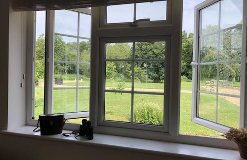 Worplesdon Cottage | Escape to the country. A Secluded Village Cottage, Pretty Garden Position