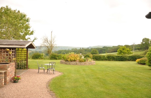Newcastle-on-Clun House | Escape to this beautiful country retreat, rural location & excellent facilities