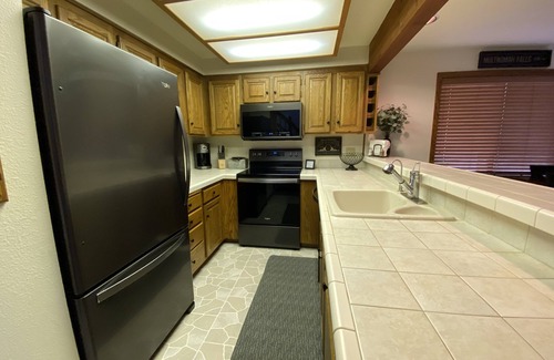 Welches House | Escape to Whispering Woods #454! - Mt. Hood Village, OR