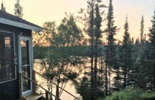 Kenora Cabin | Escape to your ultimate vacation retreat at Two N. Shore Royal Lake Rd., Kenora