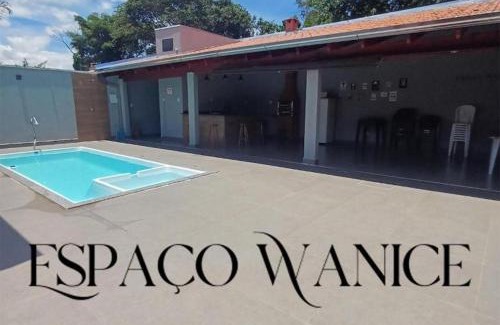 Araxa House | Espaço Wanice - Casa Completa e Área de Lazer