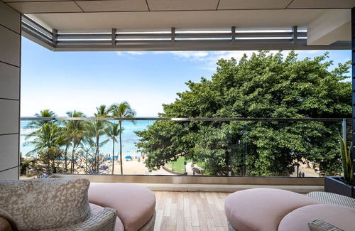 Waikiki Condo | ESPACIO: The Jewel of Waikiki . Beach View Suite: Ruby, sleeps 6