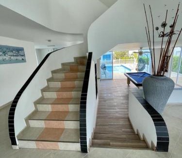 Melgar House | ESPECTACULAR Casa Quinta en Melgar