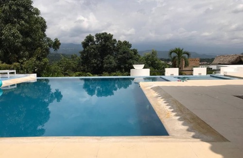 Anapoima Ski Chalet | ESPECTACULAR FINCA ANAPOIMA COLOMBIA