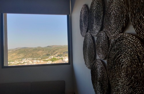 Huelma House | Espectacular y Acogedor Alojamiento Rural La Viña del Cerezo