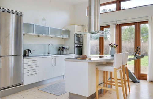 Melby House | "Esta" - from the sea by Interhome