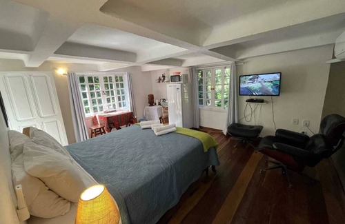 Itatiaia Ski Chalet | Estalagem do Rancho: Chalet with waterfalls