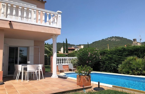 Torroella de Montgri House | ESTARTIT VILLA QUIET QUIET PRIVATE POOL GARDEN WIFI LINEN HOUSEHOLD INCLUDED