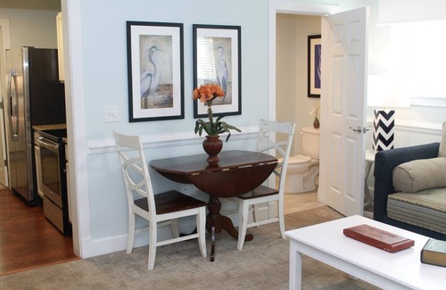 Lackey House | Estat - 1BR Unit 1