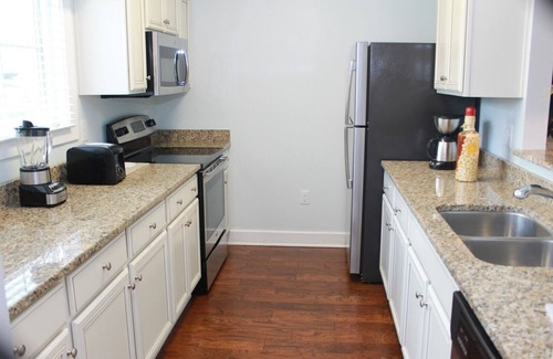 Lackey House | Estat - 1BR Unit 1