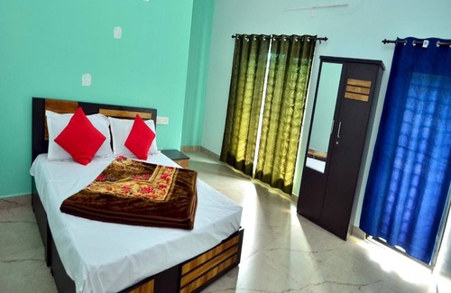 Thalayathimund Hotel | Estay Tiger Hills