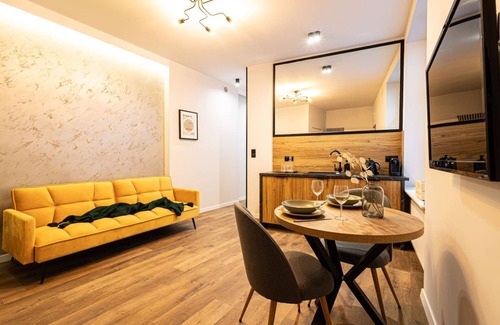 Stare Miasto Apartment | Estrella 10 Tw j Drugi dom Komfort w Historycznym Centrum