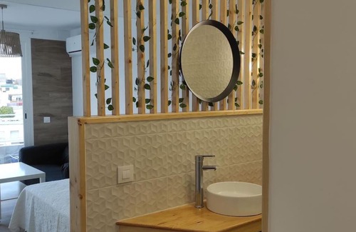 San Juan de Aznalfarache Apartment | Estudio con balcón a 9min. del centro en metro