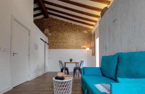 La Palmera-Reina Mercedes Apartment | EstudioVintage. Heliopolis