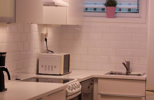 Lund House | Et Koselig og Sentralt Townhouse med en Idyllisk Lille Hage for 2-5 Pers