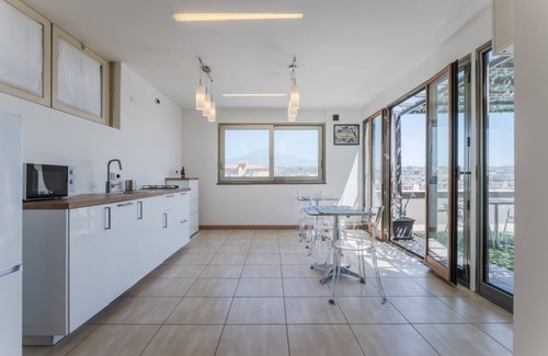 Monte Po-Nesima-San Leone-Rapisardi Apartment | Etna View Superior Flat with Terrace and Jacuzzi