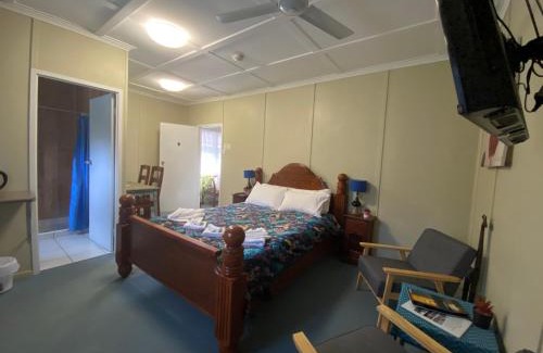 Eungella Hotel | Eungella Chalet Hotel
