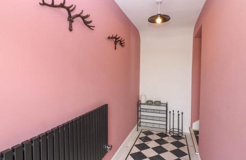 Ballater House | Evansford