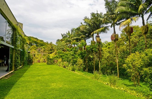 Cotia House | Event space in Granja