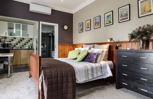 Footscray Apartment | Everyone is welcome at The Milkbar apartment in Seddon.