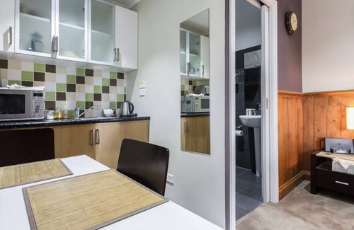 Footscray Apartment | Everyone is welcome at The Milkbar apartment in Seddon.