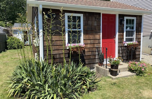 South Kingstown Cottage | Everyone We Know Wants to Live in This Cottage