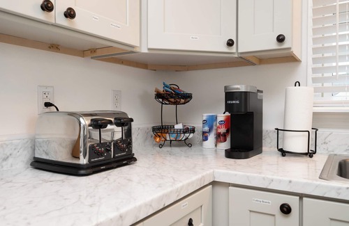 Johnson City House | Everything's at your fingertips at this JC hotspot.