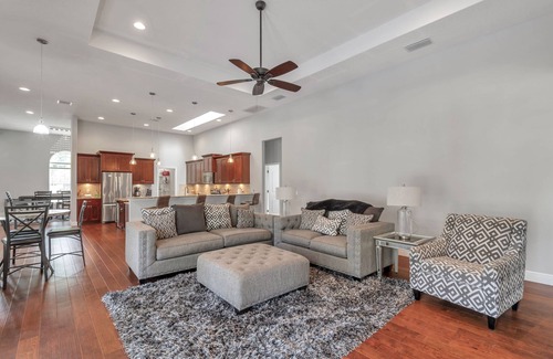 Bearss Plaza House | Everything you need in a home to enjoy Florida.