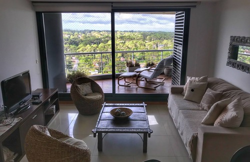 Aidy Grill Apartment | Excellent Apartment 15th floor views