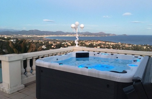 Saint-Aygulf Villa | EXCEPTIONAL VILLA