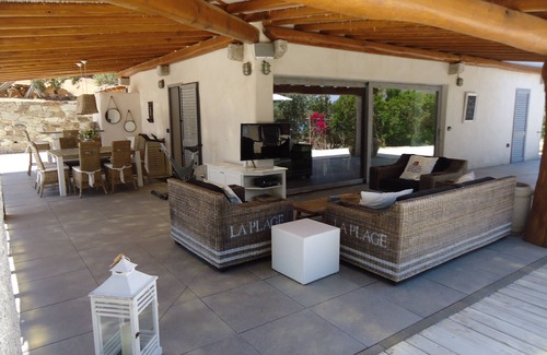 Tertenia Villa | Exceptional 240-m² villa for 9 people direct access to the beach, swimming pool