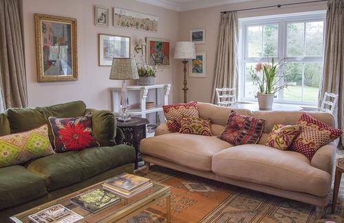 Welton House | Exceptional 3 Bedroom Detached House with Private Lake and Large Gardens