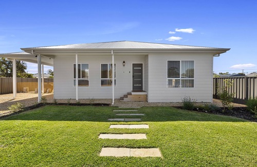 Seymour House | Exceptional Holiday Space & Style!