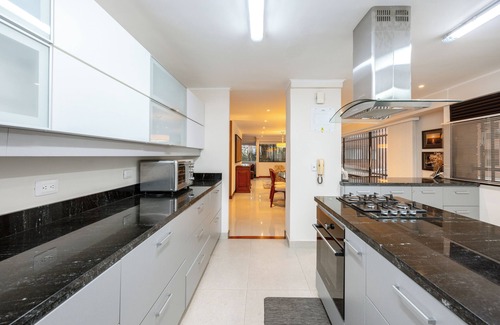 Las Lomas I Apartment | Exceptional, homey and large 3BR house close to Provenza