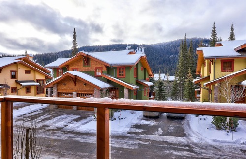 Sun Peaks House | Exceptional multi level 2 bedroom +den townhouse with easy access to nearby runs and lift
