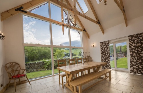 Aberfeldy Cottage | Exceptionally spacious 5 star holiday home with 4 bedrooms, large living room, dining kitchen, log f