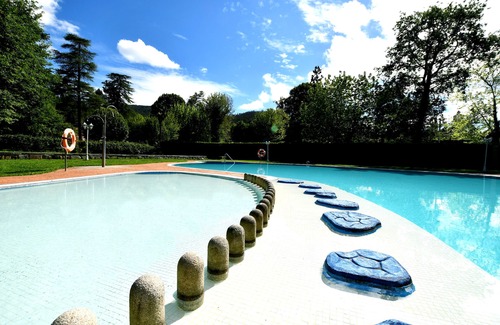 Mondariz-Balneario Apartment | Exclusive Apartment with Pool in Galicia Mondariz Balneario
