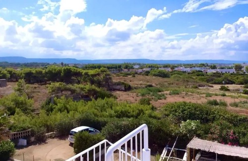 Villanova Apartment | Exclusive and charming roof terrace apartment directly on the beach, 4 persons