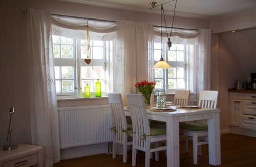 Wieck auf dem Darss Apartment | Exclusive apartment "Am Trommelplatz - Apartment 4" in a listed vacation home