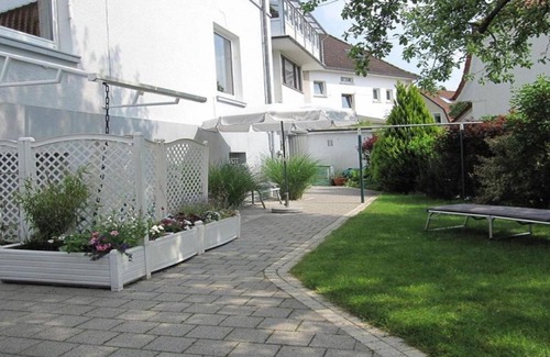 Bad Pyrmont Apartment | Exclusive holiday apartment *Living Garden directly in Bad Pyrmont 1-4 people