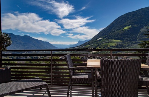 Lagundo Apartment | Exclusive modern design apartment * with a dream view of Merano - Aurum