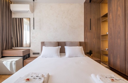 Sofia City Center Apartment | Exclusive Suite downtown Sofia for Business travelers !